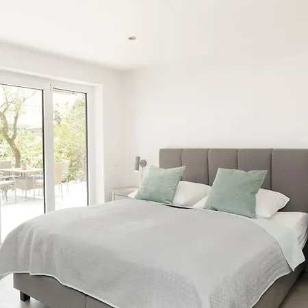 Neustaedter Strasse 79a Duenengras *